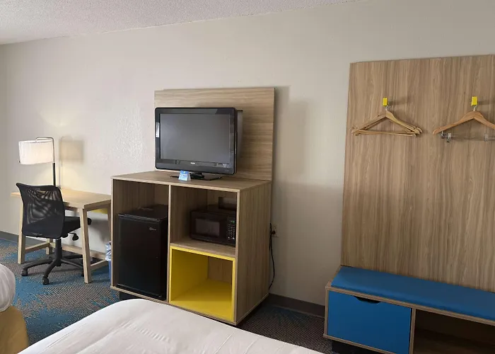 Days Inn By Wyndham Hannibal
