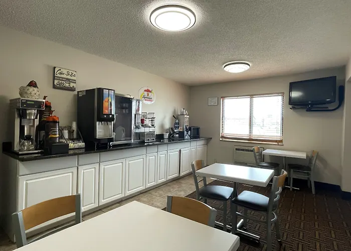 Super 8 By Wyndham Mt Pleasant