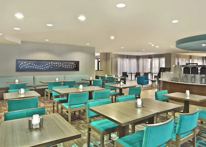 Courtyard By Marriott Gulfport Beachfront