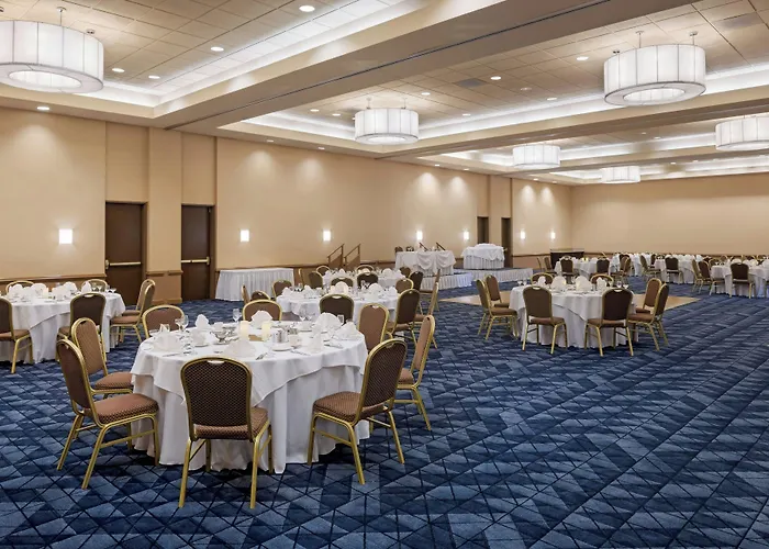 Baldwin Park Hotels