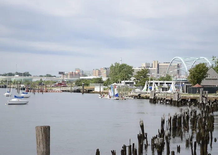Hilton Garden Inn Providence Waterfront