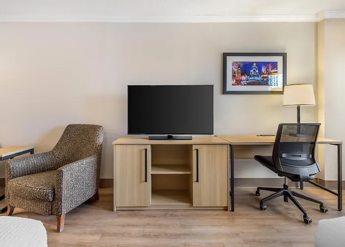 Best Western Plus Ottawa City Centre