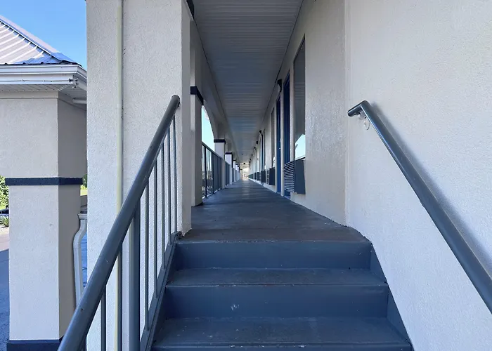 Florence Inn And Suites