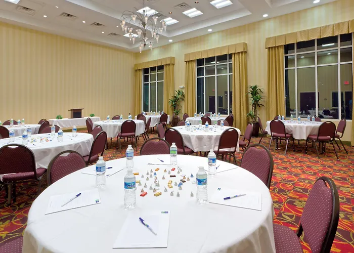 Holiday Inn Express Woodstock-Shenandoah Valley By Ihg