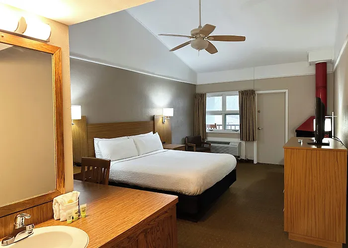 Sidney James Mountain Lodge