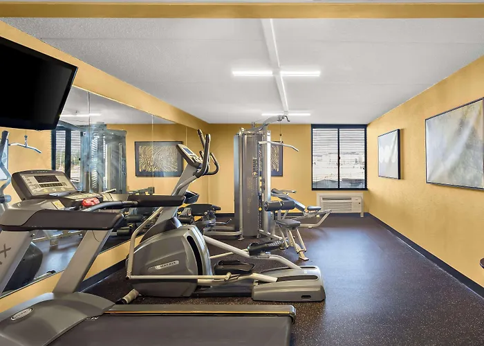Best Western Luxbury Inn Fort Wayne