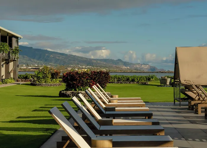 Maui Seaside Hotel