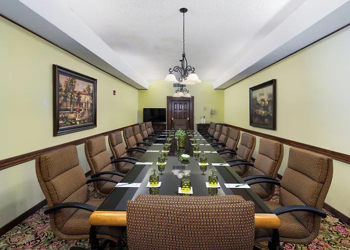 Mcm Elegante Suites Abilene