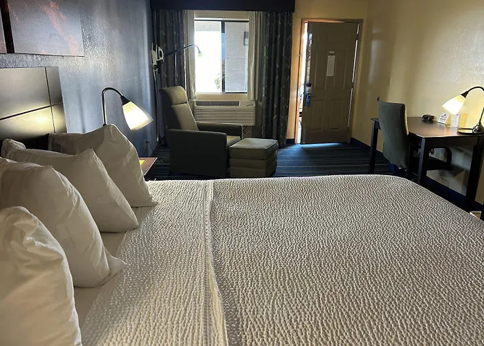 Holbrook Motels