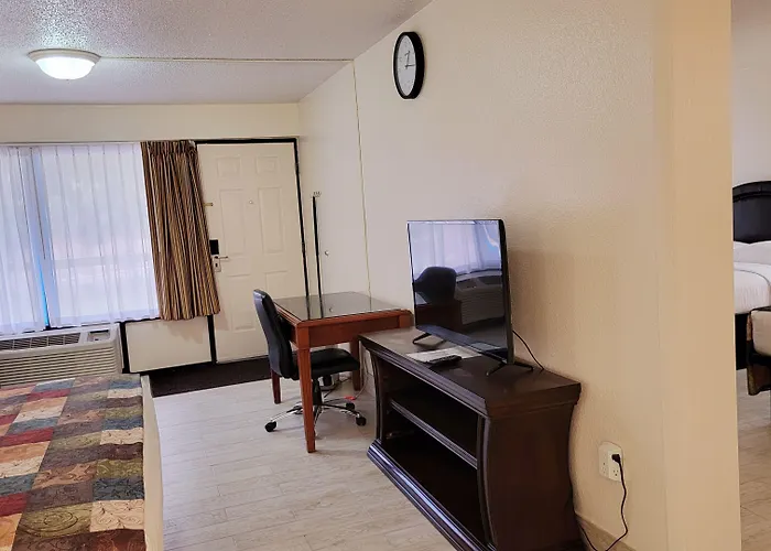 Simple Rewards Inn