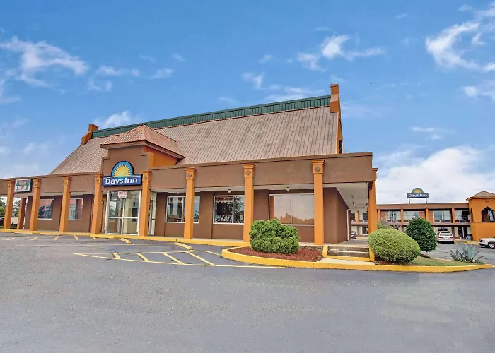 Days Inn By Wyndham Benson