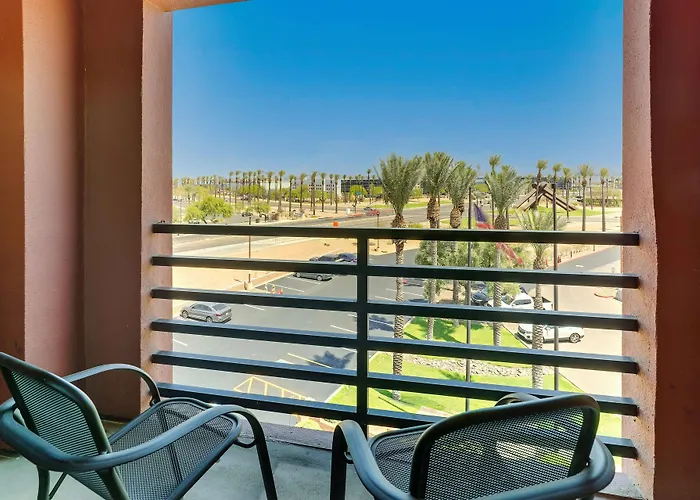 Drury Inn & Suites Phoenix Airport