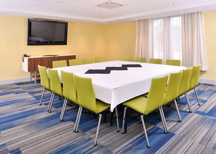Holiday Inn Express Rochester - University Area By Ihg
