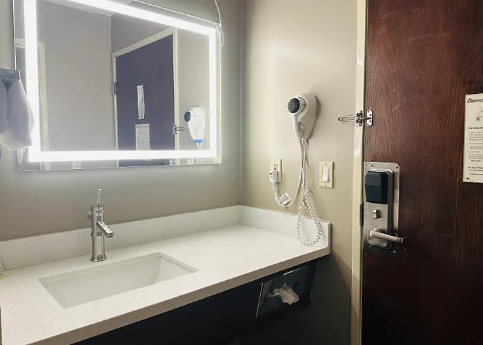 Days Inn By Wyndham Seatac Airport