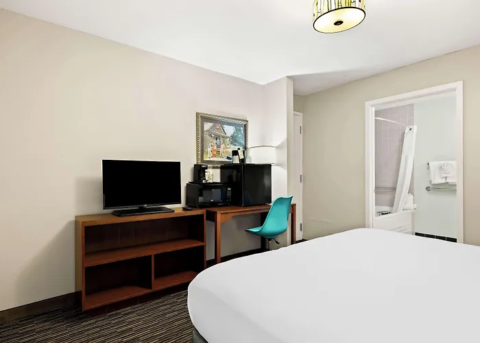Best Western Route 66 Rail Haven