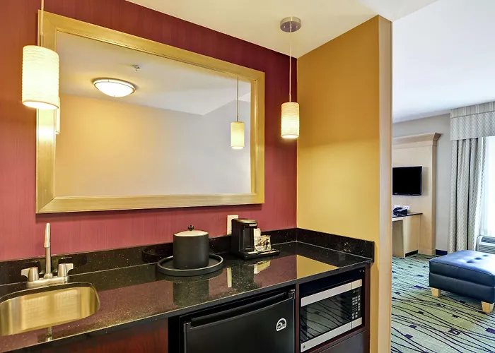 Hampton Inn & Suites Crabtree