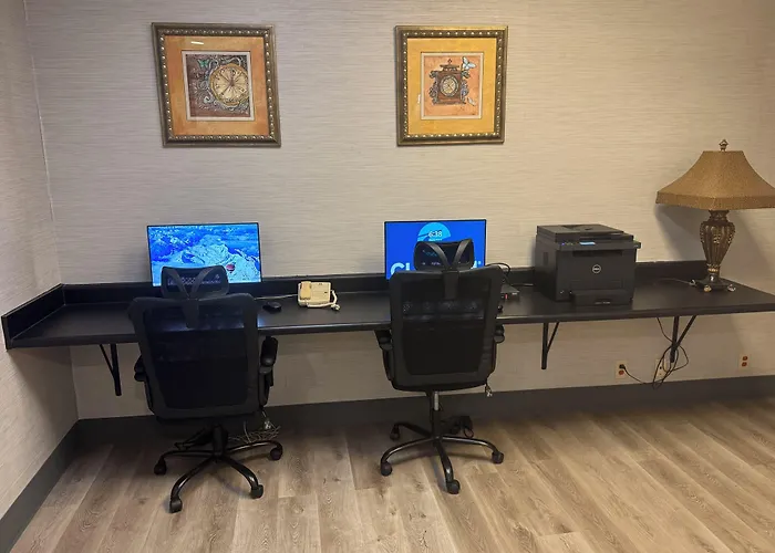 Clarion Inn & Suites Dothan South