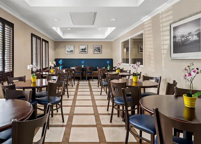 Surestay Hotel By Best Western Santa Monica