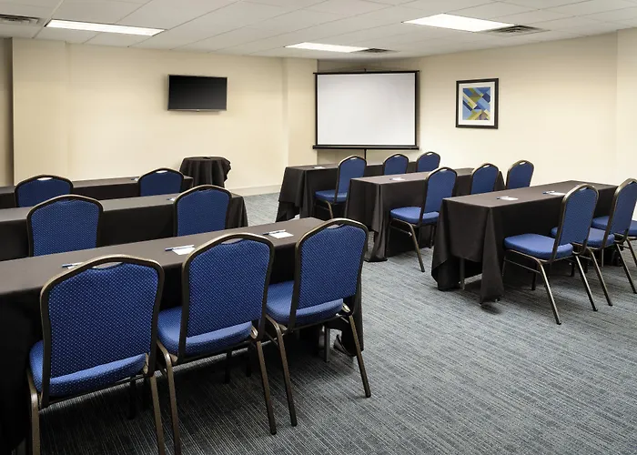 Holiday Inn Express Hotel & Suites Irving Dfw Airport North By Ihg