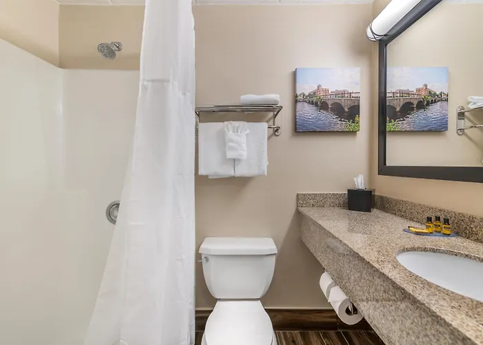 Best Western Plus Waltham Boston