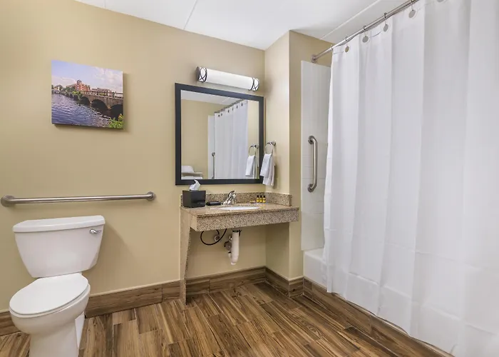 Best Western Plus Waltham Boston