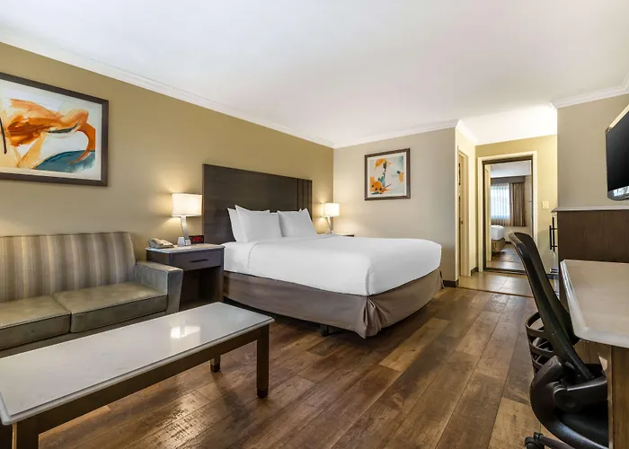 Best Western Plus Orange County Airport North