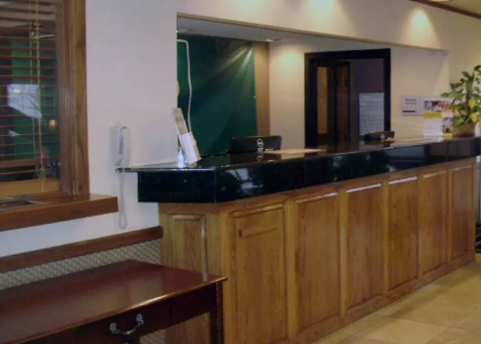Quality Inn & Suites Searcy I-57