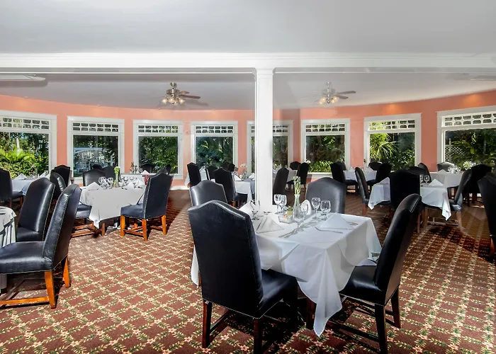 Lakeside Inn On Lake Dora