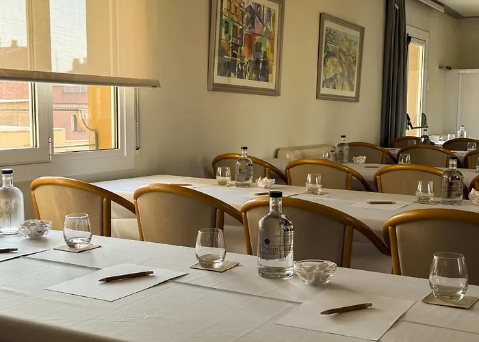 Hotel Pirineos Figueres By Pierre & Vacances