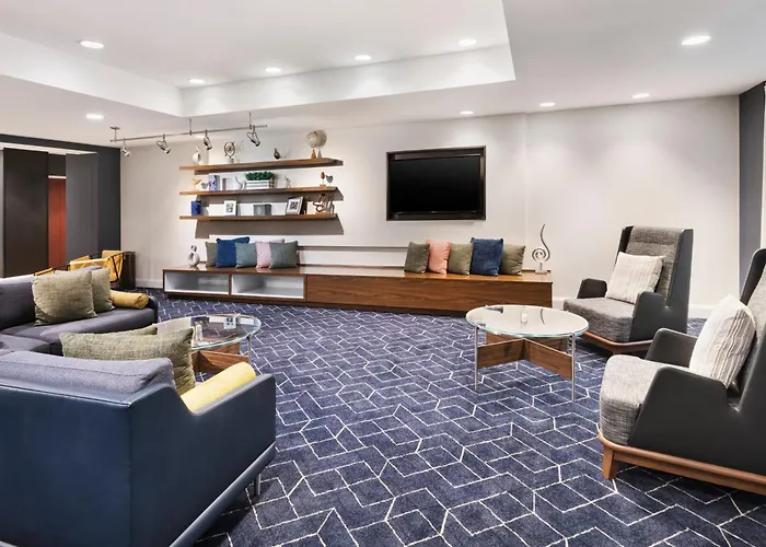 Courtyard By Marriott Burlington