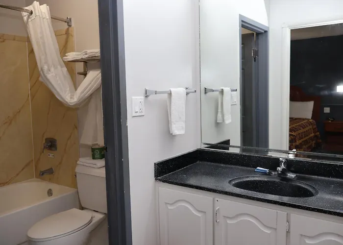 Garden Cove Hotel Suites