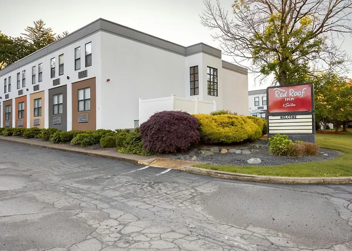 Red Roof Inn & Suites Middleborough