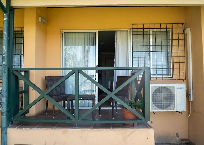 Cresta Riley'S Hotel