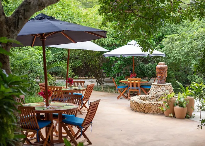 Watamu Beach Cottages B&B