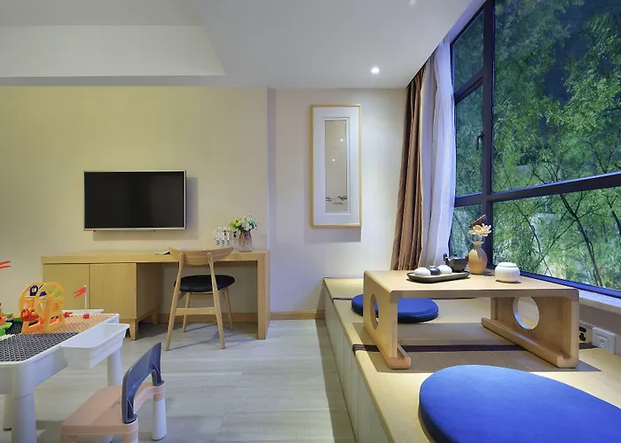Wing Hotel Guilin- Pedestrian Street