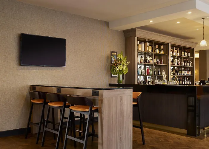Doubletree By Hilton Hull