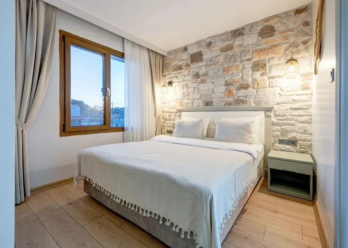 Hanedan Otel Foca Izmir