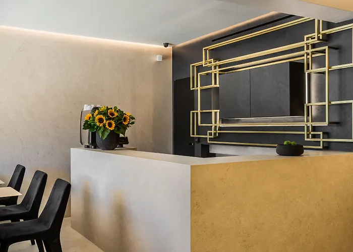 Canale Hotel & Suites