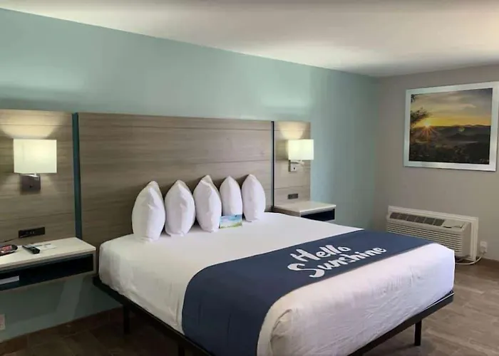 Days Inn By Wyndham Rockport Texas