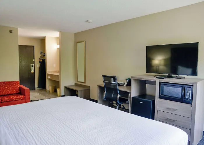 Baymont By Wyndham O'Fallon St. Louis Area
