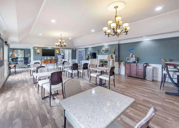 Best Western Spring Hill Inn & Suites
