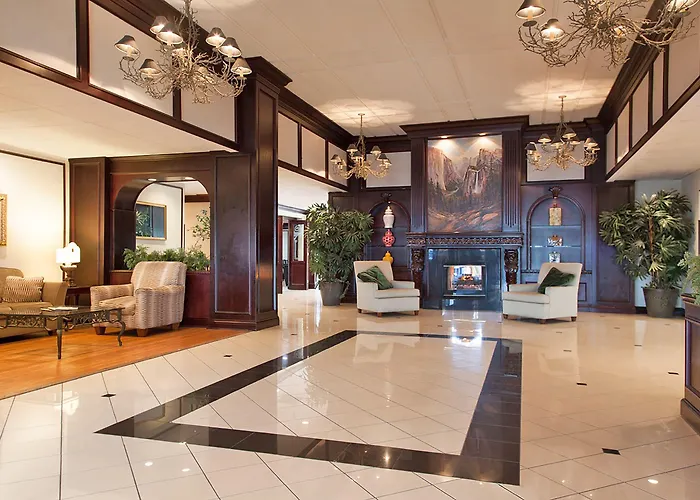 Park Pointe Hotel