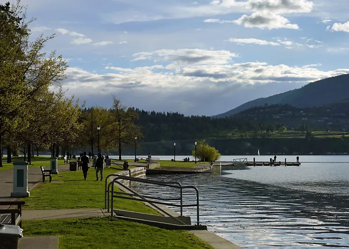 Best Western Plus Kelowna Hotel&Suites