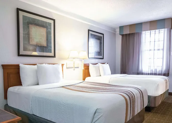La Quinta Inn By Wyndham New Orleans West Bank / Gretna