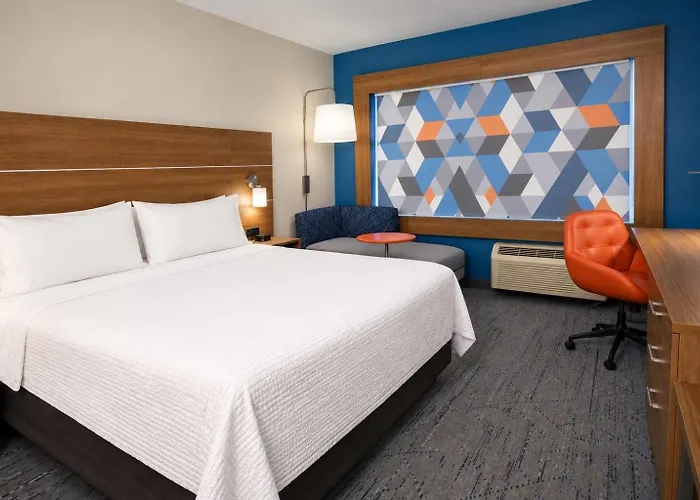 Holiday Inn Express & Suites Atlanta N - Woodstock By Ihg