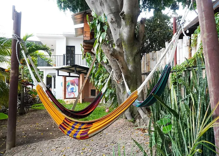 Zoola Hotel San Pedro La Laguna