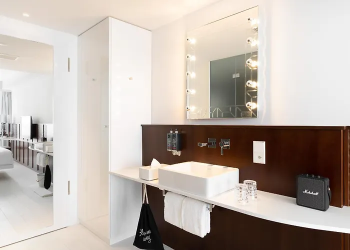 Ruby Claire Hotel Geneva By Ihg