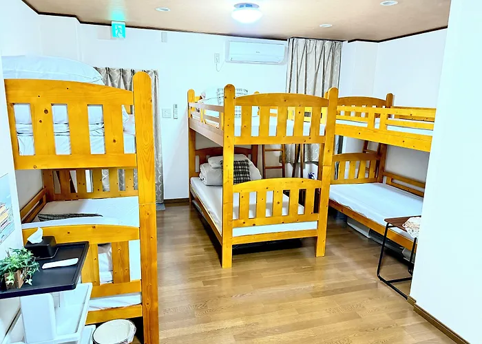 Petithotel017全室ミニキッチン付きファミリルーム 飲食街中心 阿波踊り会館7分 文理 徳島大学 アスティとくしま車8分