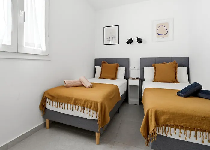 Estepona Hotels