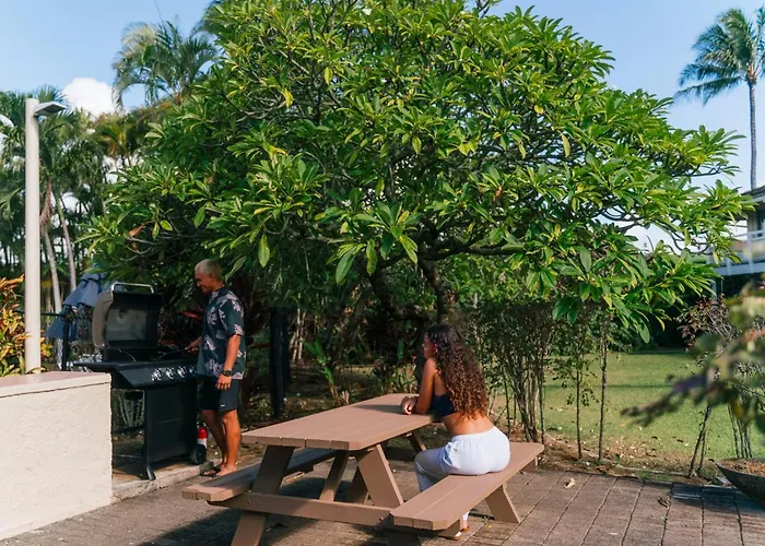 Plantation Hale Suites